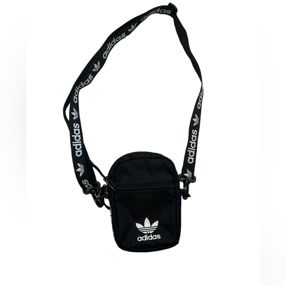 🤩 SALE Adidas Original Crossbody Festival Bag - Black NWOT - Picture 3 of 8